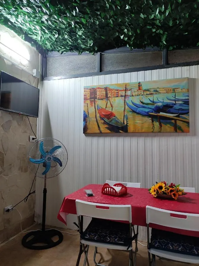 Vakantiehuis Robert Holiday Apartment Catánia